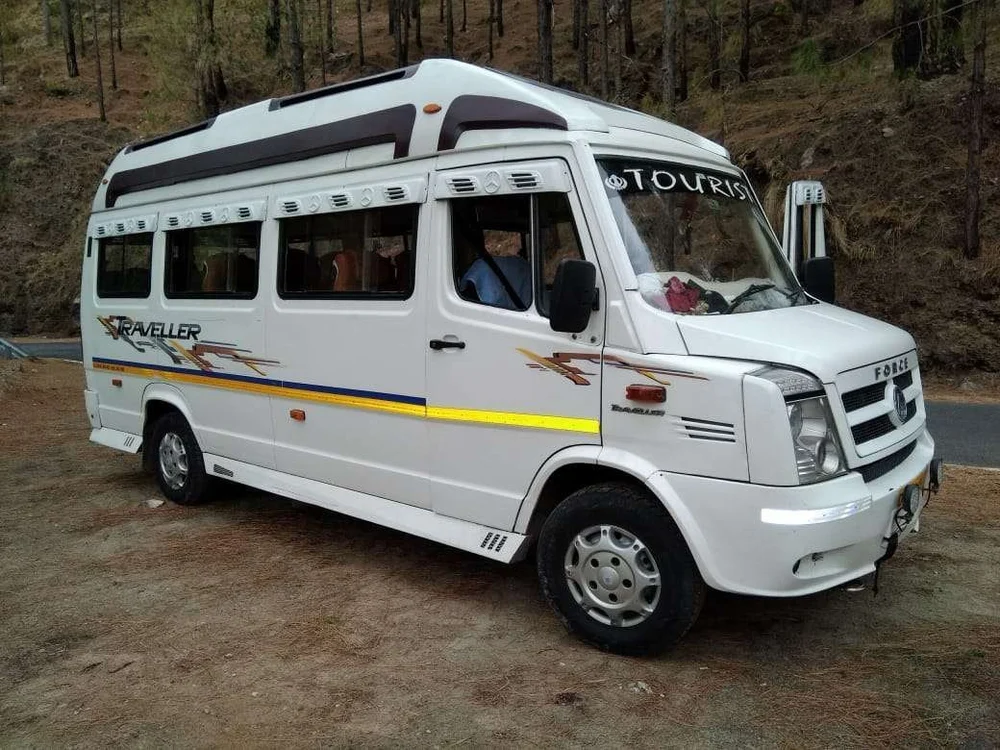 9 Seater Tempo Traveller on Rent in Pune